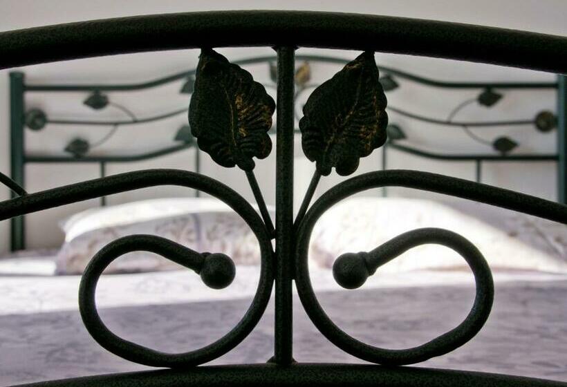 住宿加早餐 Châtelet Camelot