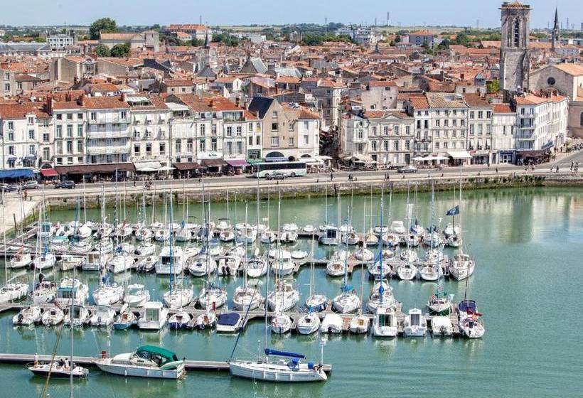 مبيت وإفطار Cour Des Dames