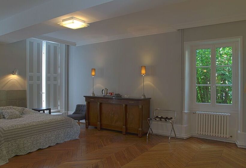 Bed and Breakfast Demeure Des Cordeliers Avec Parking Privé