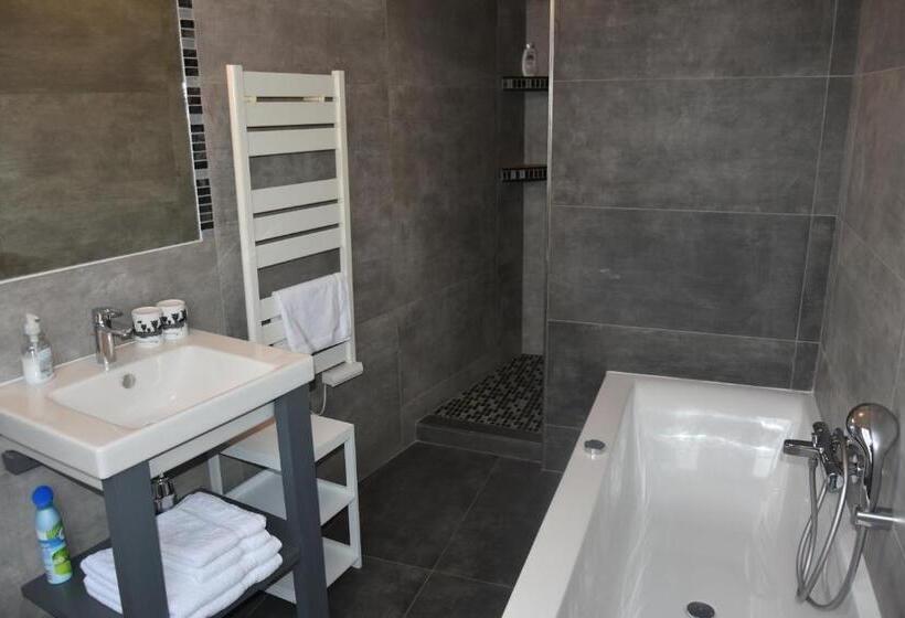 צימר Demeure Les Aiglons, Chambres D Hôtes & Spa
