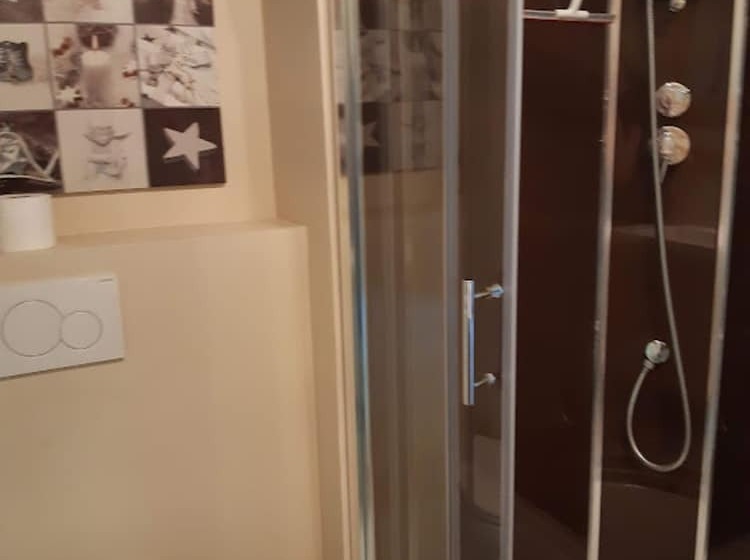 민박 Domaine Les Feuillants