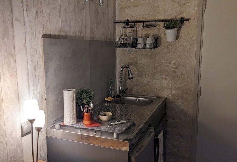 민박 Domaine Les Feuillants