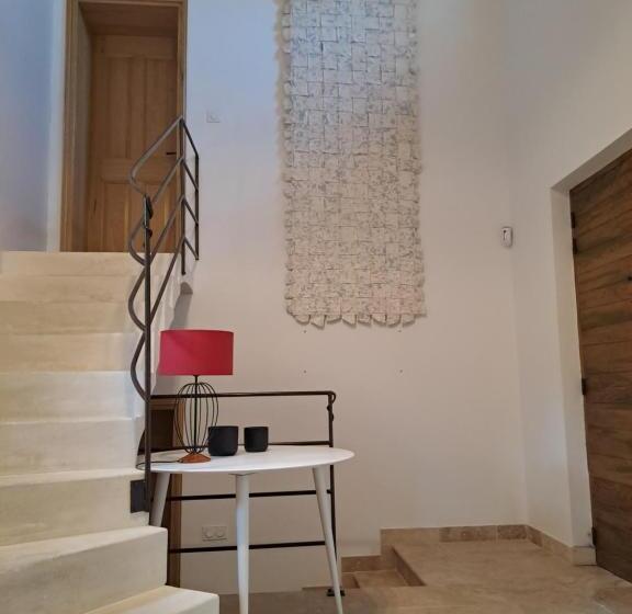 مبيت وإفطار Les Grenadiers De Saint Sat