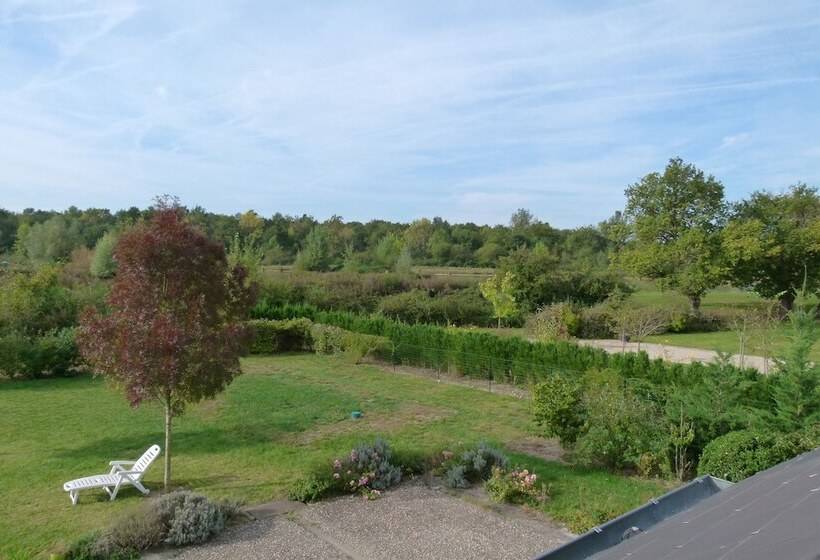 مبيت وإفطار Ferme De Marpalu