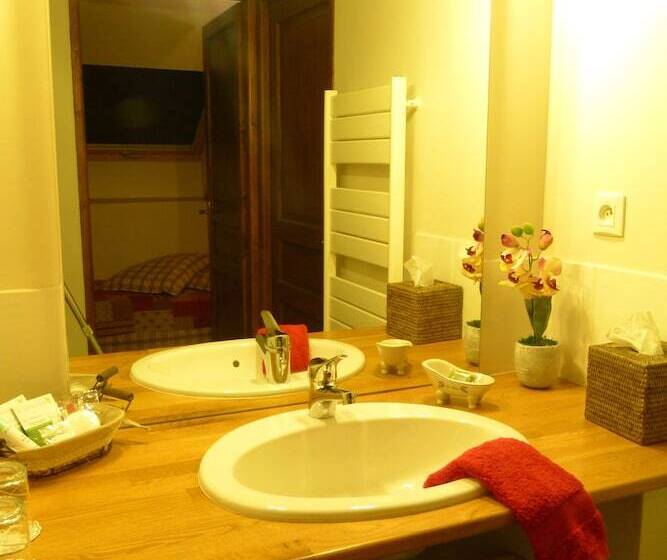 مبيت وإفطار Ferme De Marpalu