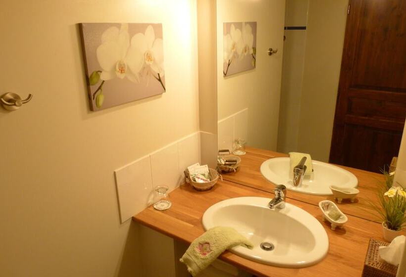 مبيت وإفطار Ferme De Marpalu