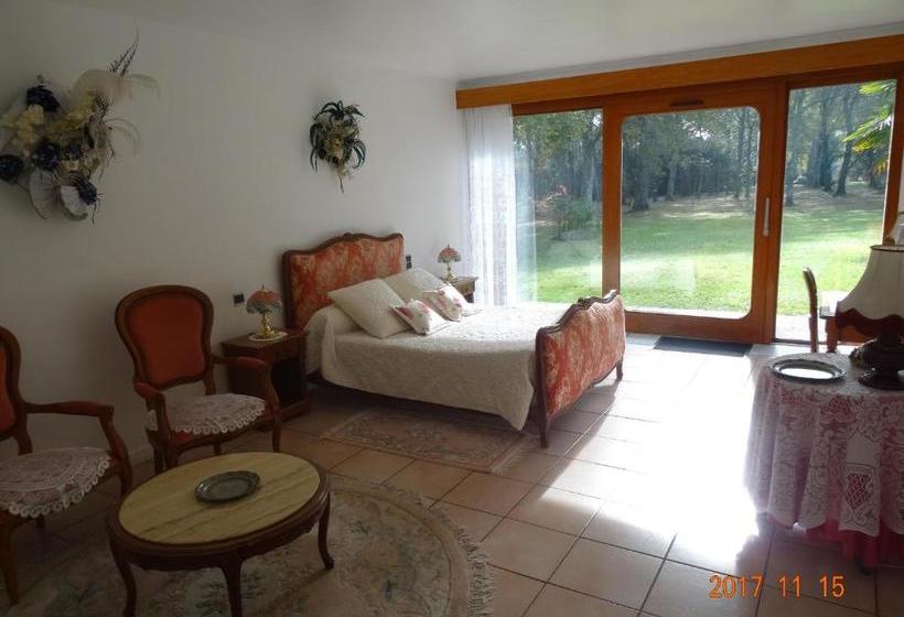 Bed and Breakfast L Aiguade