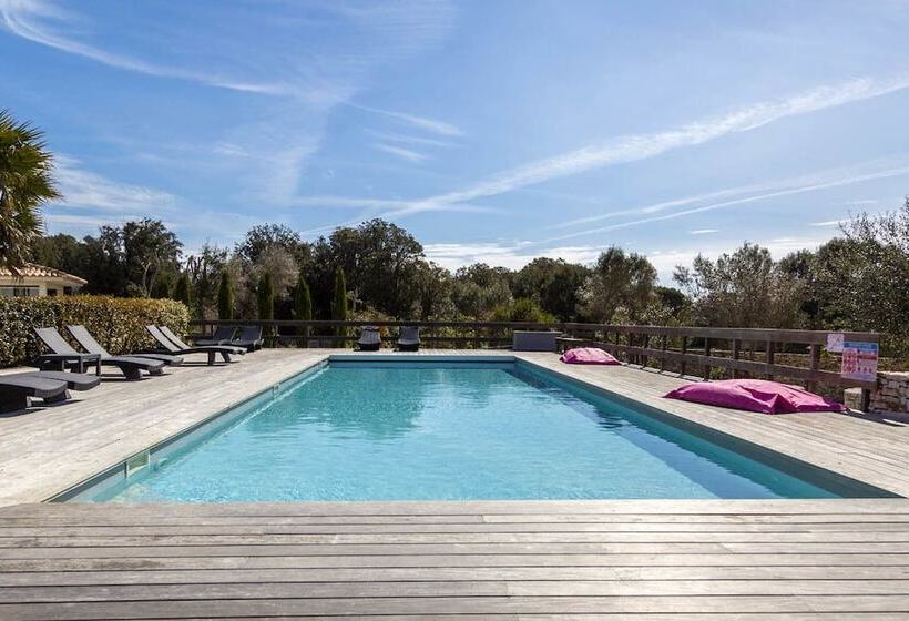 Bed and Breakfast L Albitru