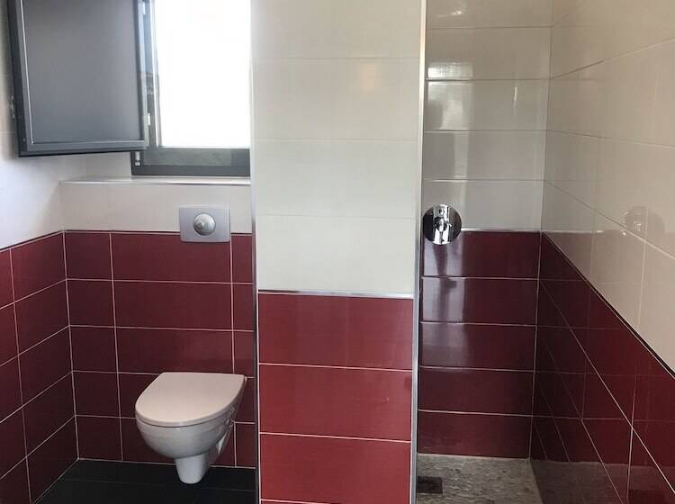 Bed and Breakfast L Albitru