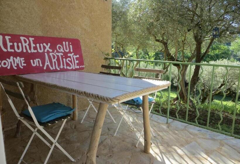 ベッドアンドブレックファースト La Clorinde