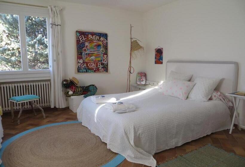 ベッドアンドブレックファースト La Clorinde