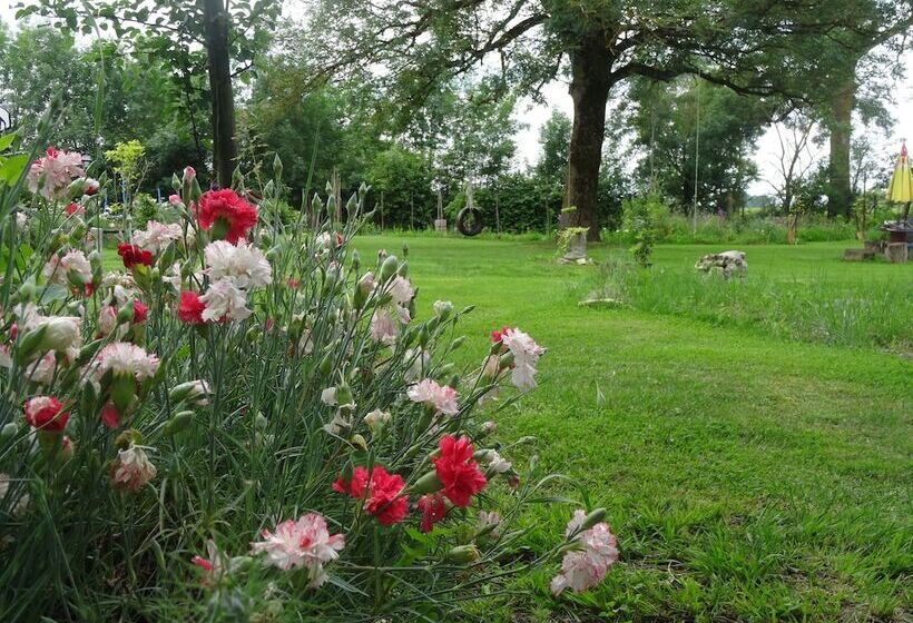 住宿加早餐  La Fontenelle Chambres D'hôtes
