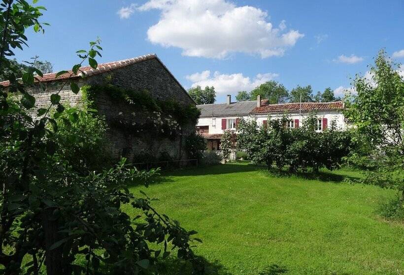 住宿加早餐  La Fontenelle Chambres D'hôtes