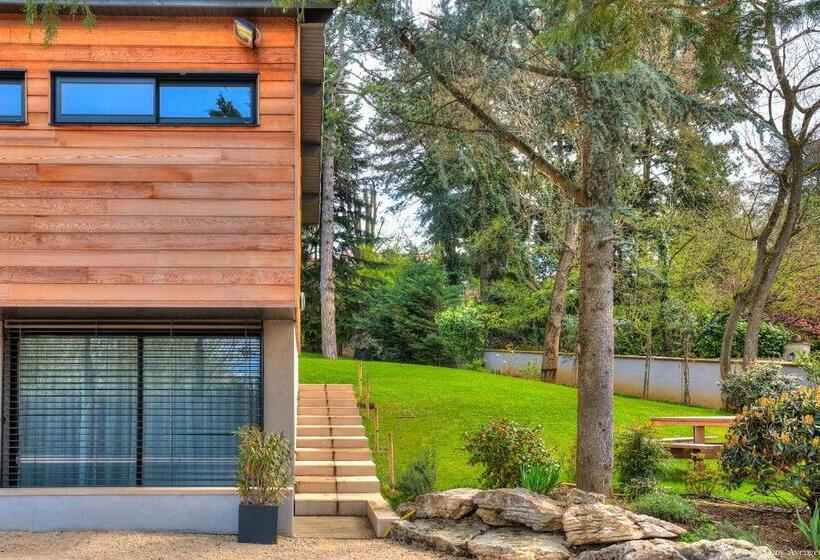 مبيت وإفطار La Maison De Karen Chocolat