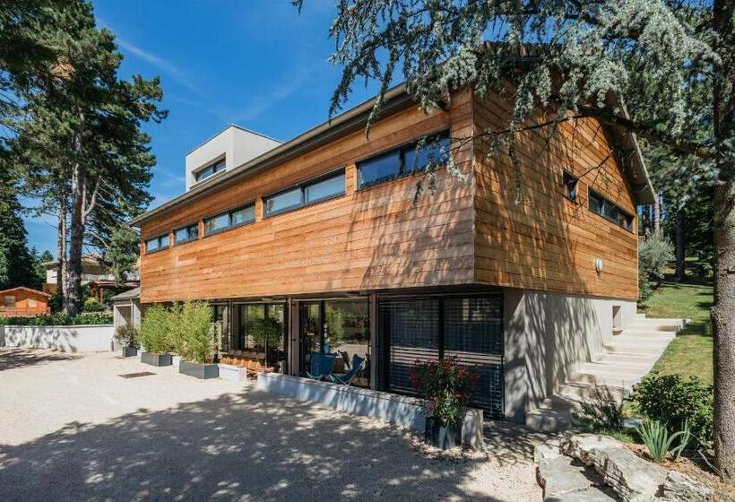 مبيت وإفطار La Maison De Karen Chocolat