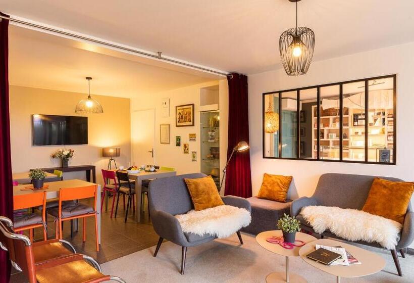 مبيت وإفطار La Maison De Karen Chocolat