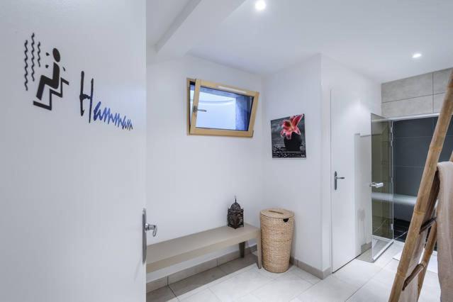 مبيت وإفطار La Maison De Karen Chocolat