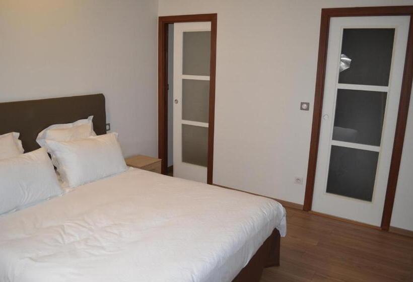 ベッドアンドブレックファースト La Petite Ecole