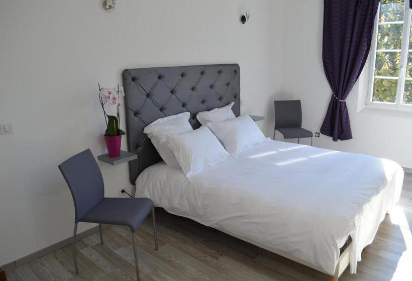 ベッドアンドブレックファースト La Petite Ecole