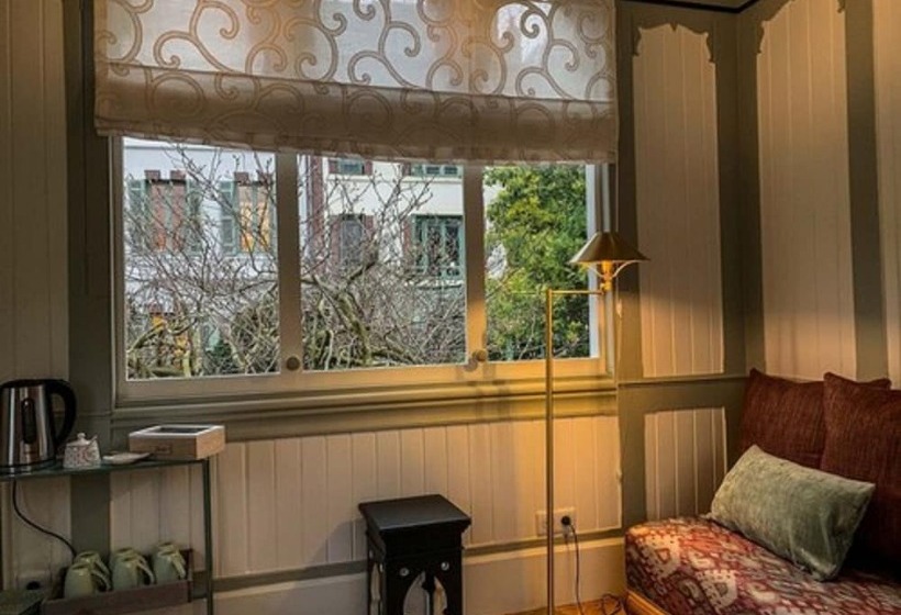 Bed and Breakfast La Petite Folie