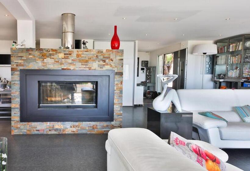 Villa Louancelie B&b