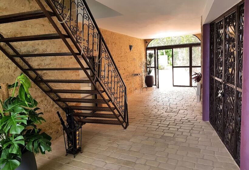 ベッドアンドブレックファースト Le Clos Des Anges