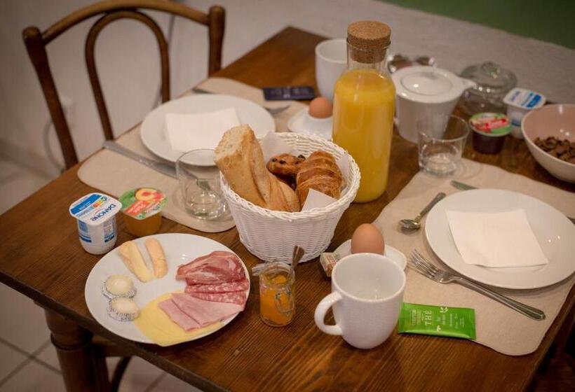 ベッドアンドブレックファースト Le Hameau D Eguisheim  Chambres D Hotes & Gites