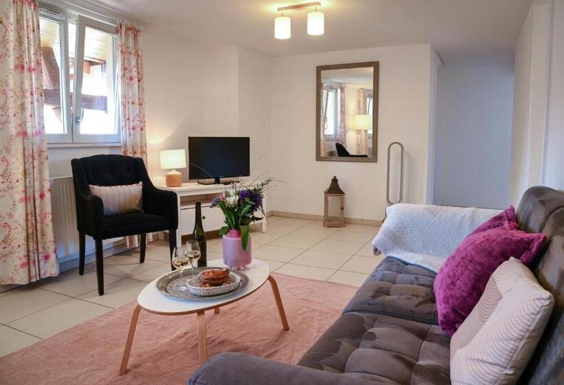 ベッドアンドブレックファースト Le Hameau D Eguisheim  Chambres D Hotes & Gites
