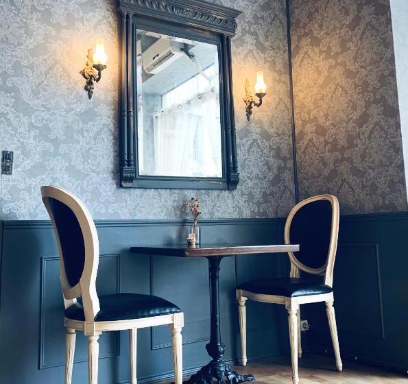 مبيت وإفطار L'entrée Chambres D'hôtes Bar & Restaurant