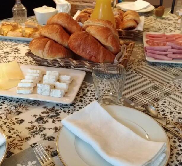 مبيت وإفطار L'entrée Chambres D'hôtes Bar & Restaurant