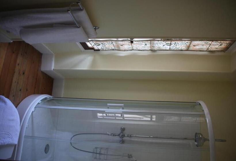 مبيت وإفطار L'entrée Chambres D'hôtes Bar & Restaurant