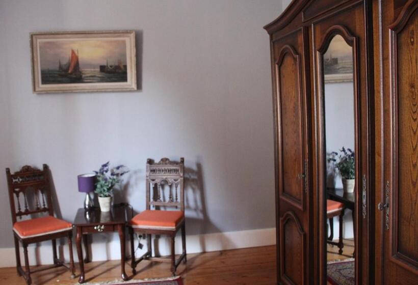 مبيت وإفطار L'entrée Chambres D'hôtes Bar & Restaurant