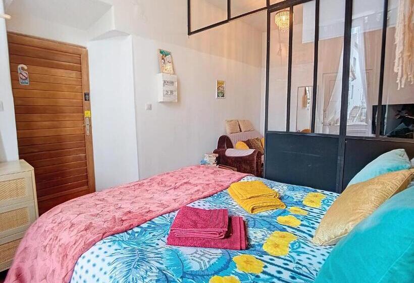 مبيت وإفطار Les Glycines Oloron