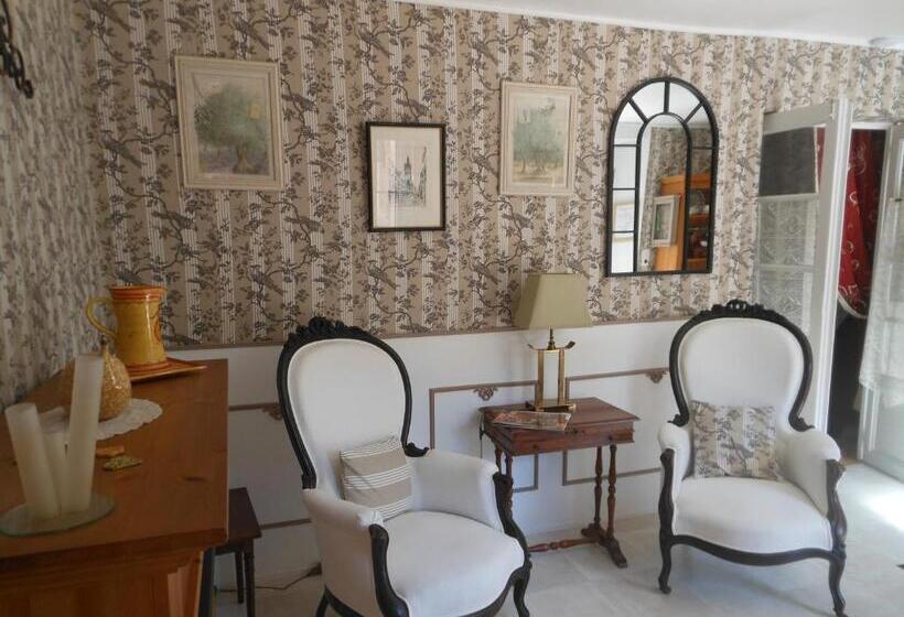 ベッドアンドブレックファースト Les Passiflores