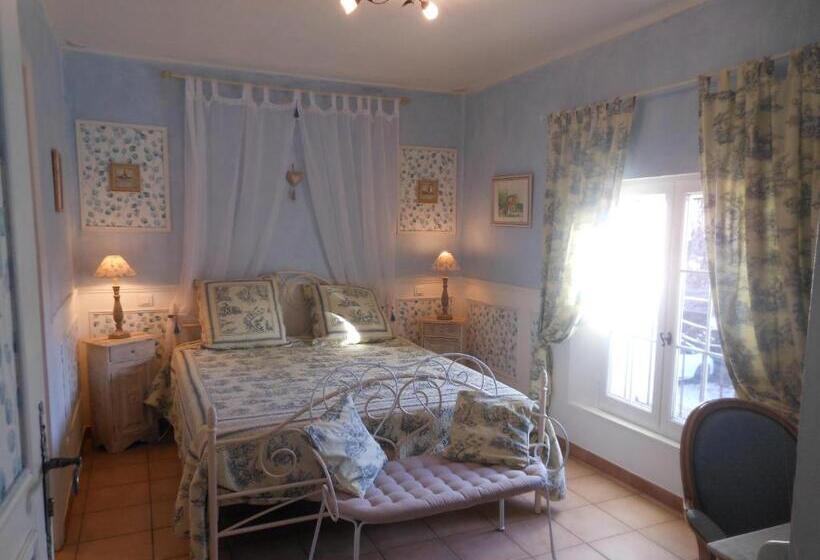 ベッドアンドブレックファースト Les Passiflores