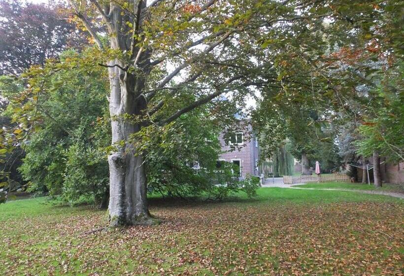 تختخواب و صبحانه L'escarbotine