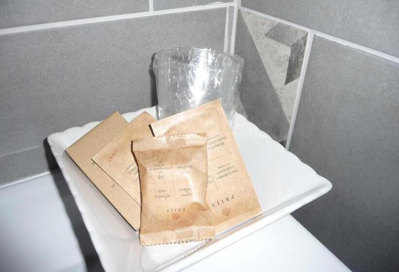 تختخواب و صبحانه L'escarbotine