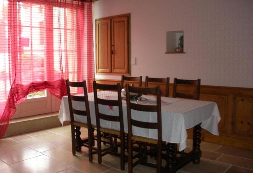 צימר Logis Saint Martin