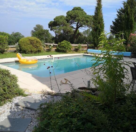 Bed and Breakfast Maison D Hôtes Hameau De Taur