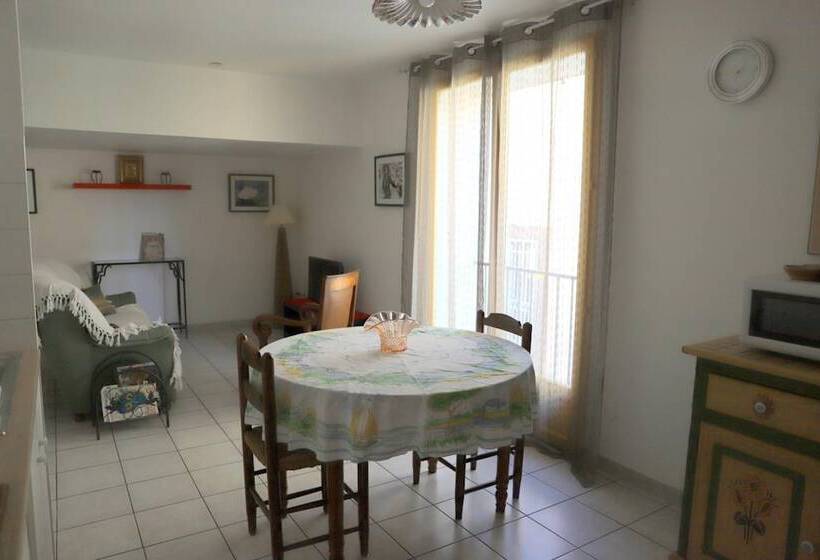 مبيت وإفطار Mas De Bellegou