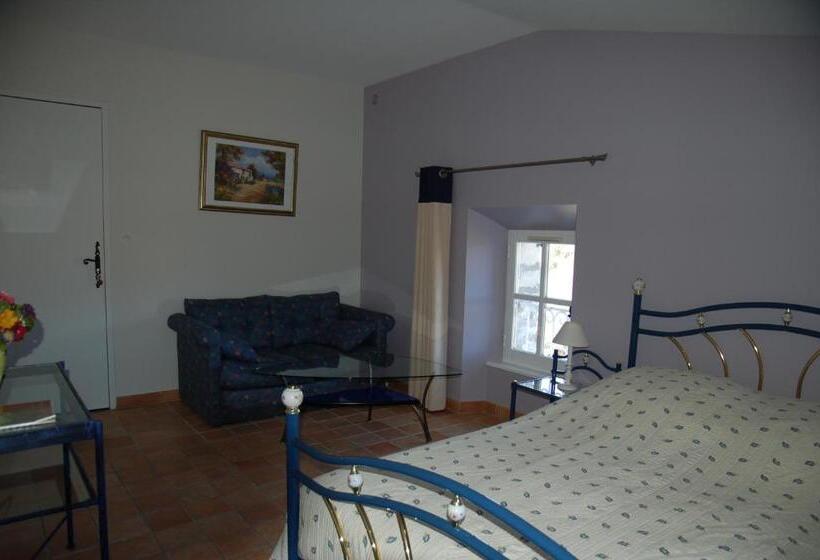 צימר Mas De La Garrigue