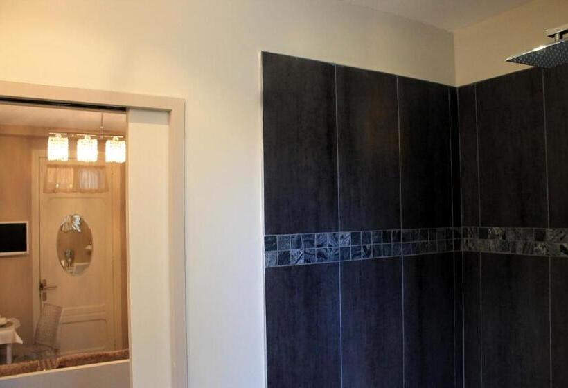 Bed and Breakfast New West Room