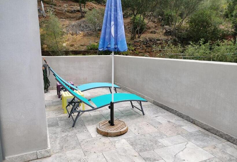 住宿加早餐  U Muzzelo