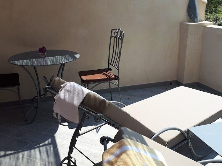 민박 Une Parenthese Pour Deux