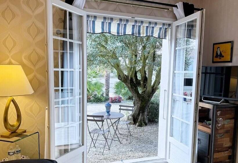 민박 Chambre D Hotes Les Volets Bleus   Villa L Olivier Côté Mer