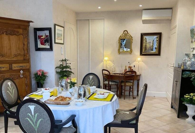 민박 Chambre D Hotes Les Volets Bleus   Villa L Olivier Côté Mer