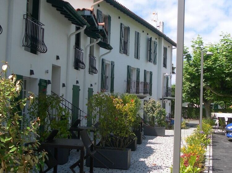 בית מלון כפרי Residence Alaïa