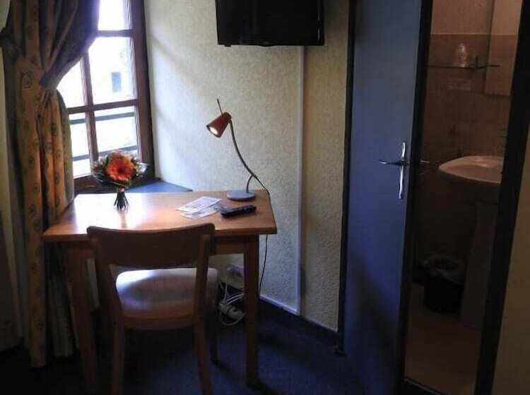 ホテル Aux Globe Trotters