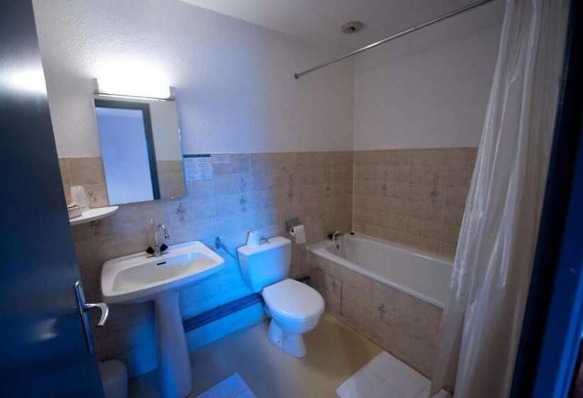 ホテル Aux Globe Trotters