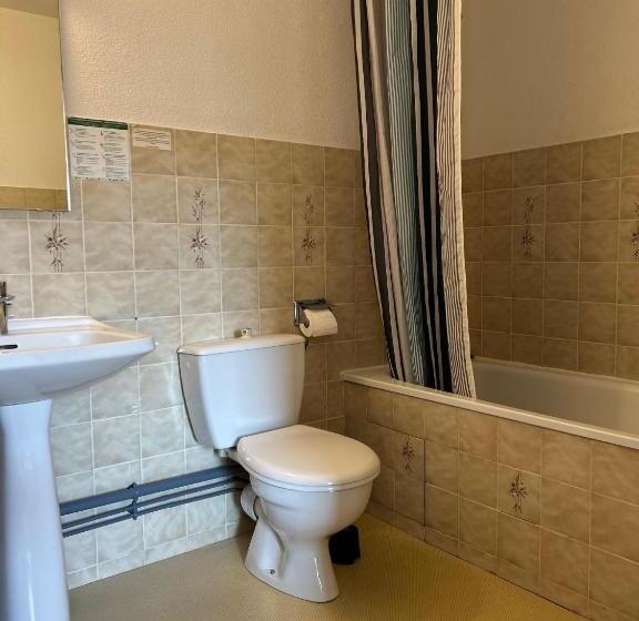 ホテル Aux Globe Trotters